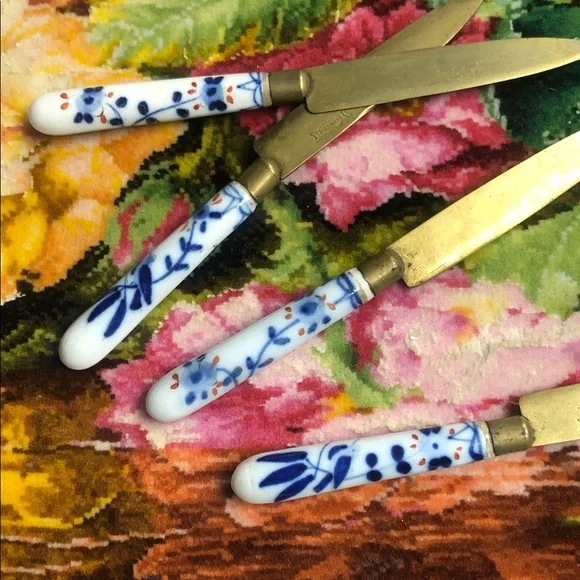 Vintage Set of 5 Floral Ceramic Handle Bronze Fruit Knives by Rheingold - Picture 5 of 7